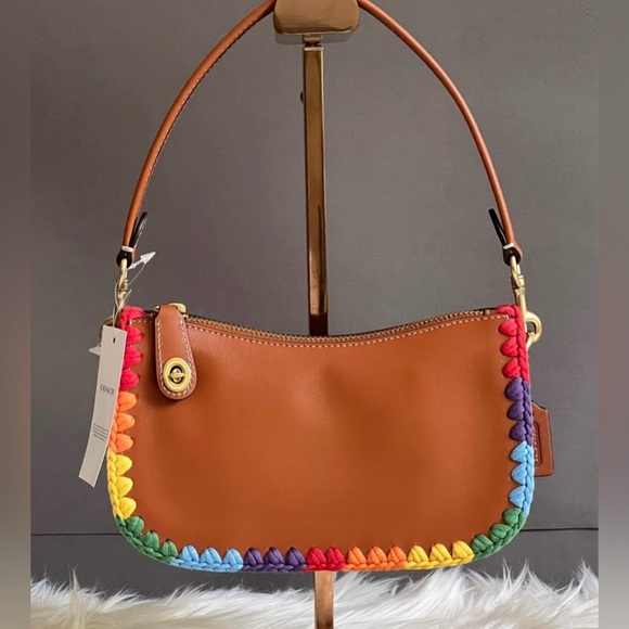 CJ785 - Coach Swinger 20 with Rainbow Crochet - Picture 2 of 12